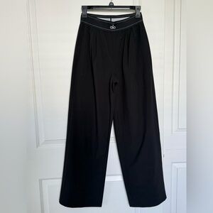 Alo Yoga Suit Up Trouser